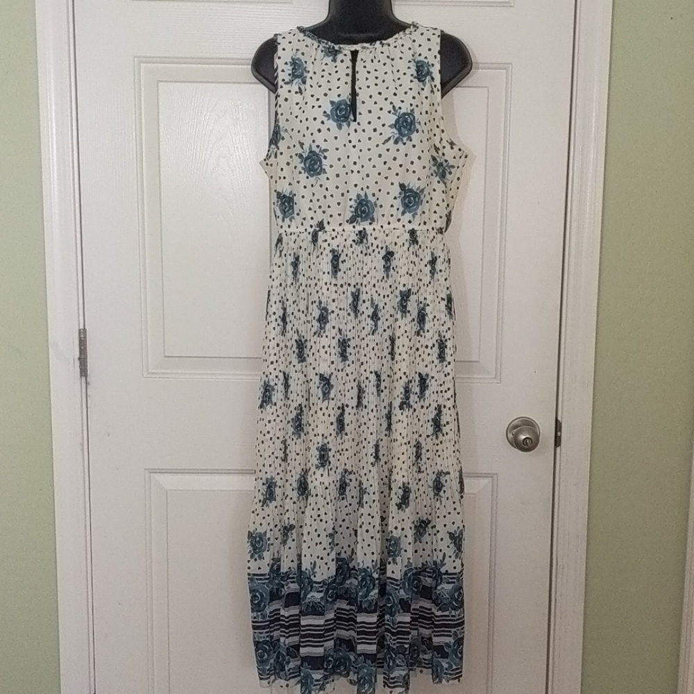 💸Maison Jules Maxi Dress